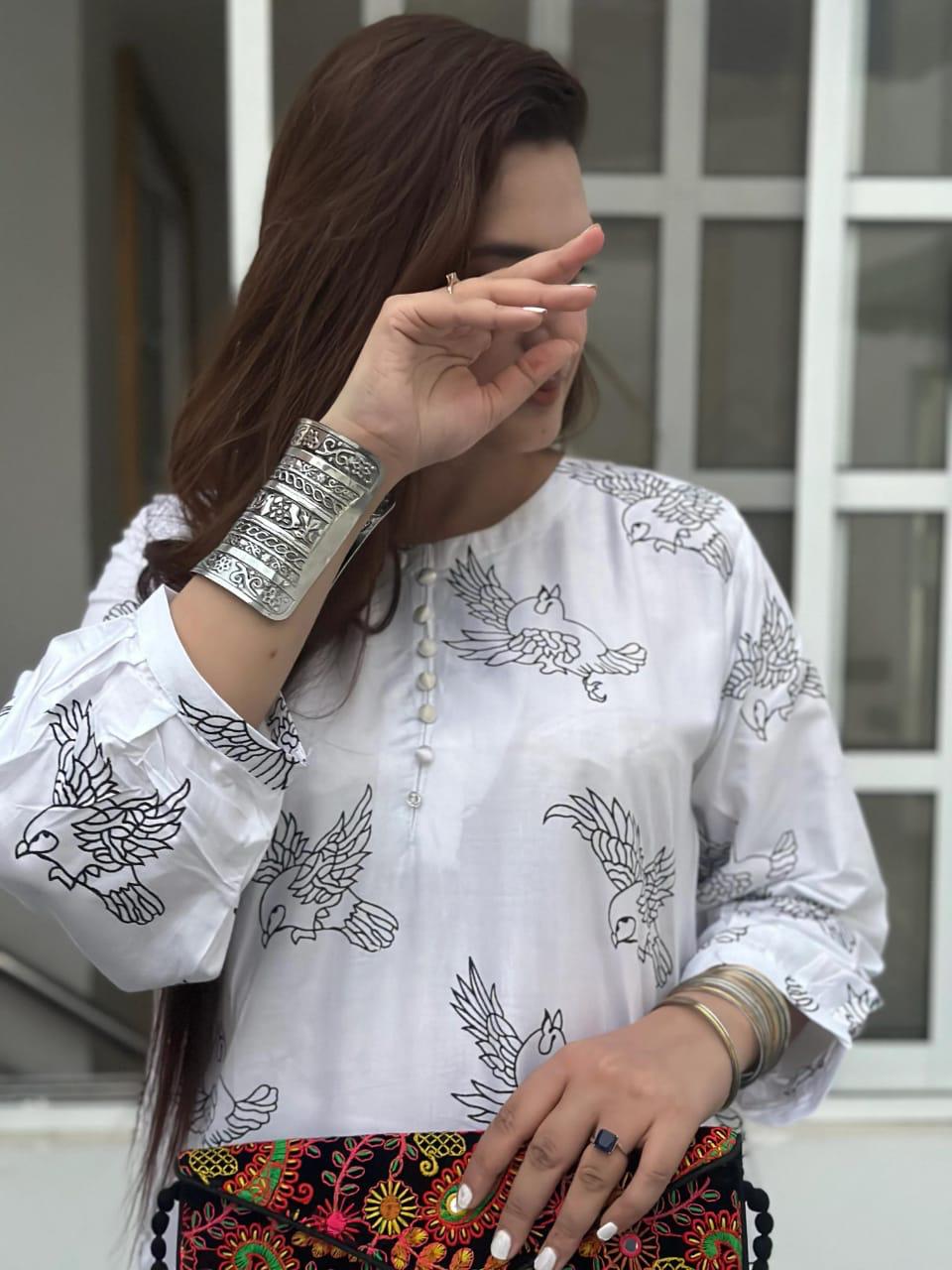 Aayat – Printed Pure Lawn 2 pc