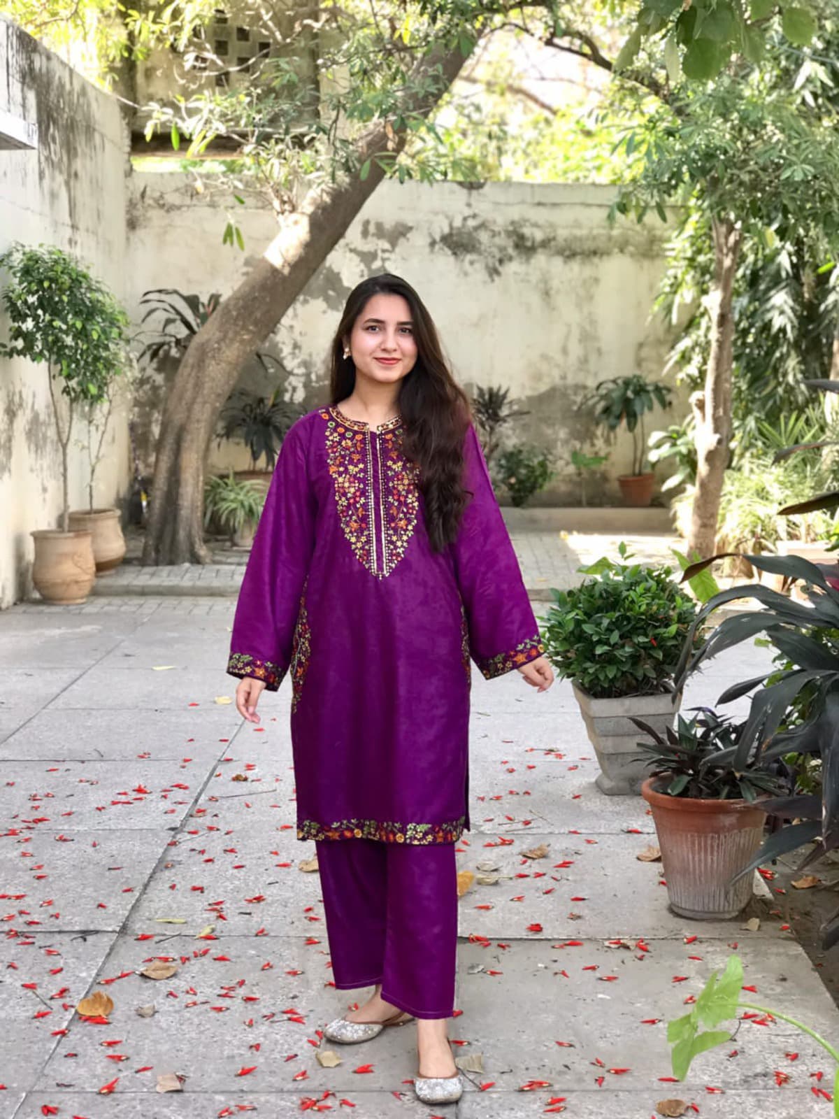 Zaryab – Embroidered Lawn 2PC