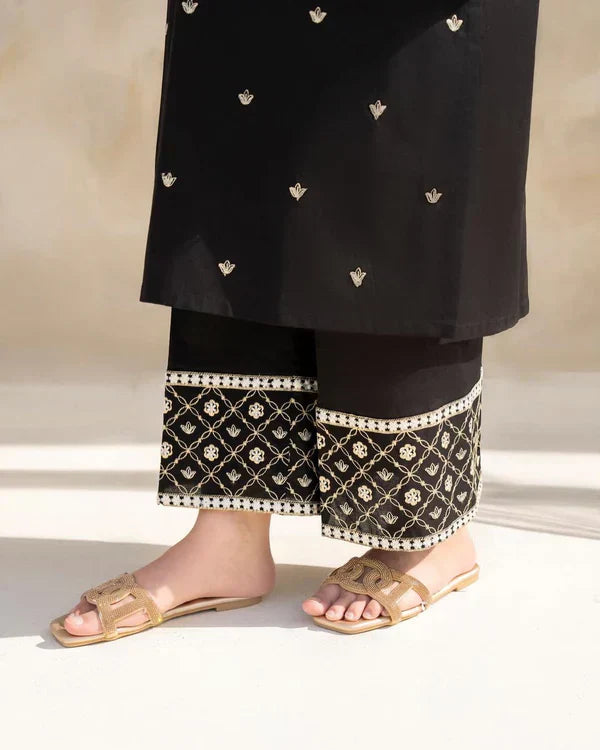 Hijab – Embroidered Black Majesty (Ashura Special)